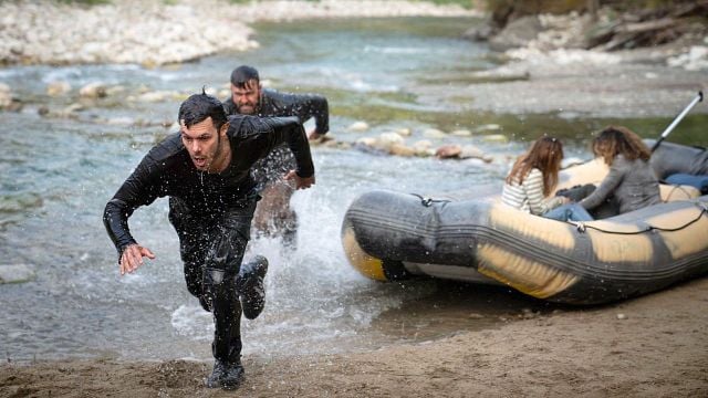 bild aus der news Zwei Ex-Teenstars im Action-Remake eines klassischen 1990er-Abenteuerfilms: Trailer zu "River Wild"